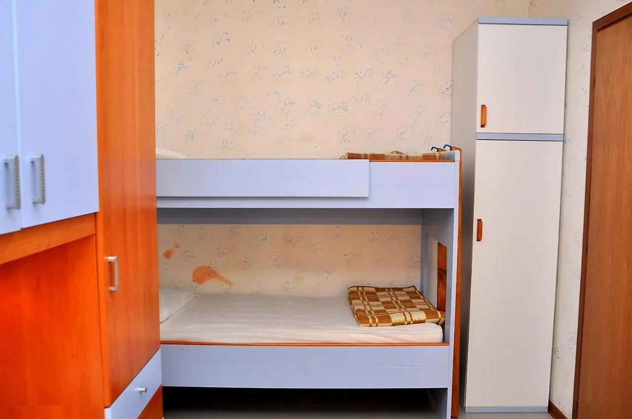 Lovely Holiday Apartment With Sea View - Beahost Bibione 0*,  Italië